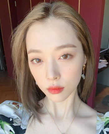 K-pop star Sulli