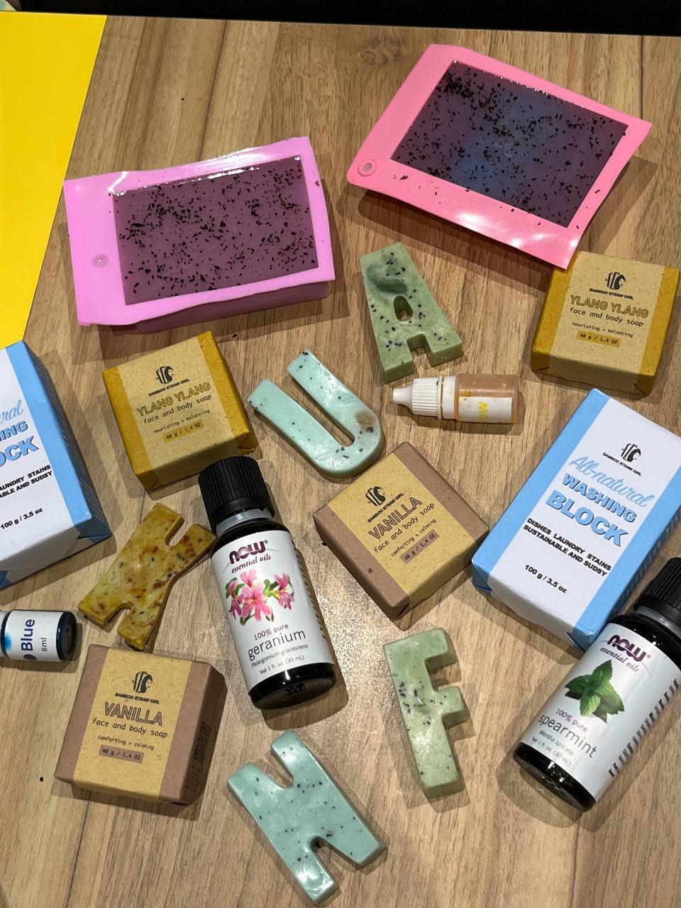Featuring the handmade face and body soaps and natural washing blocks we received from Ms Lam! 