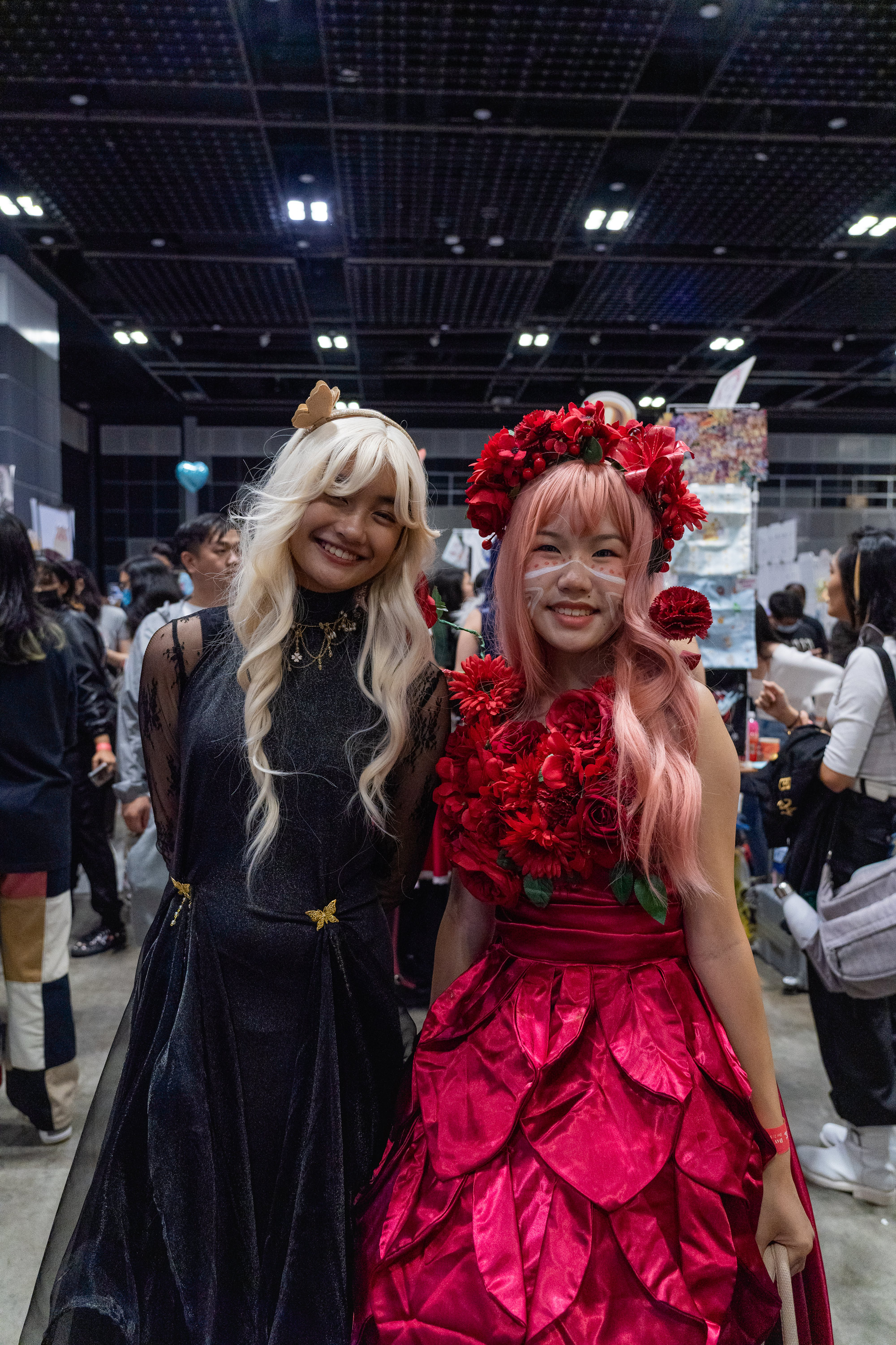 Cosplayers, Sheeda (Left) as Uriel from Omniscient Reader’s Viewpoint and Kai Ling (Right) as Suzu/Belle from Belle.