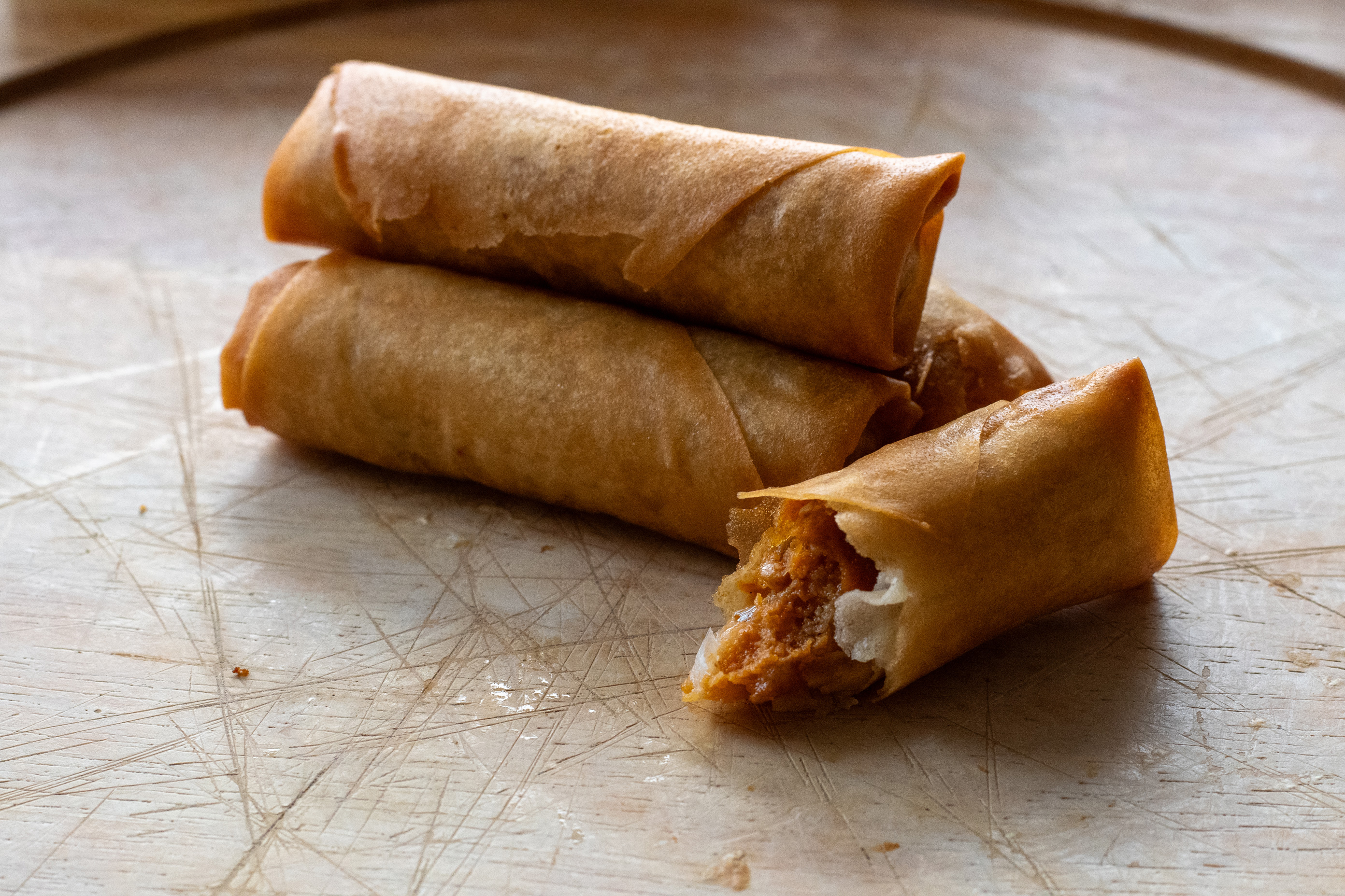 The otah-filled spring roll is the perfect pairing to go with the pizza.